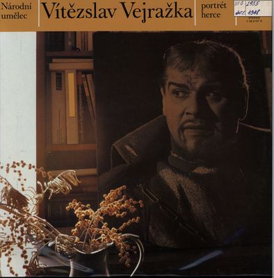 Národní umélec Vítězslav Vejražka portrét herce.